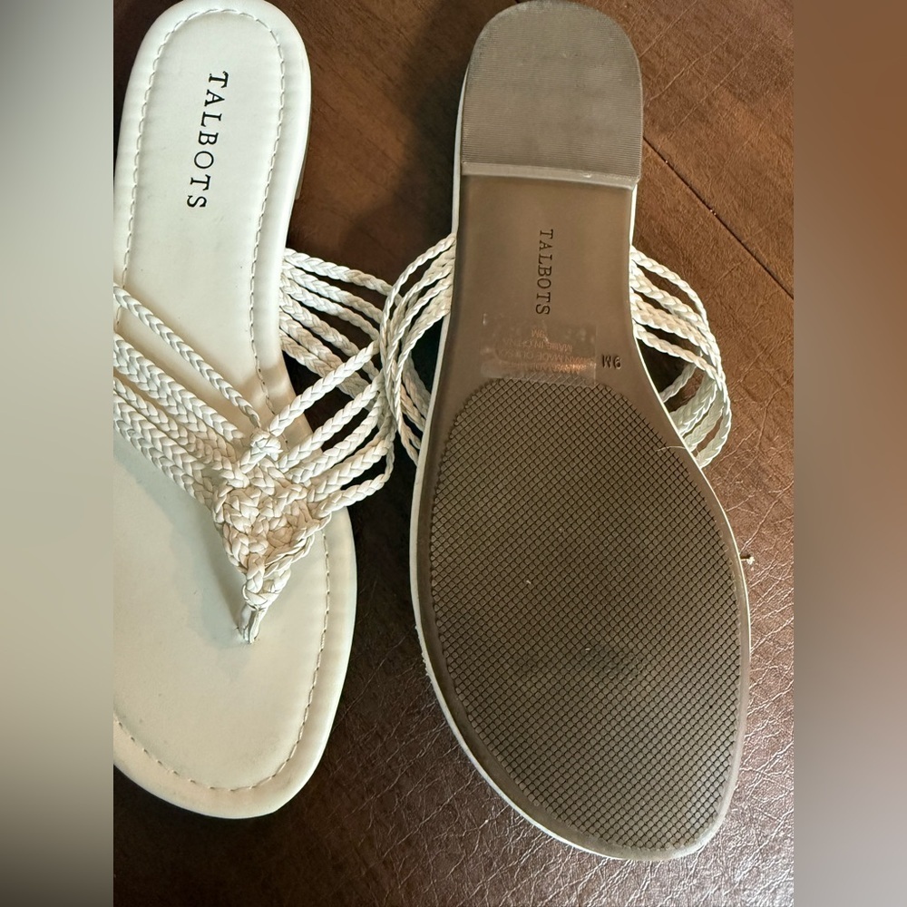 EUC Talbots Women's White Braided Sandals SZ 9 - Picture 3 of 15